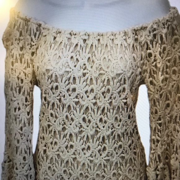 Union of Angels Bell Sleeve dress New - Picture 2 of 5